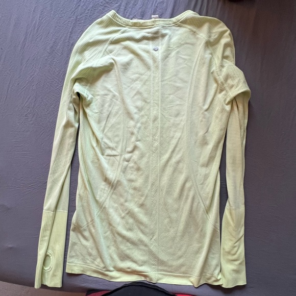 lululemon long sleeve - Picture 4 of 4